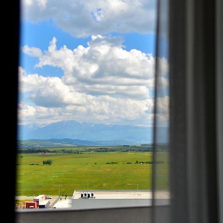 Flh - Mountain View Apartment Sibiu Luaran gambar